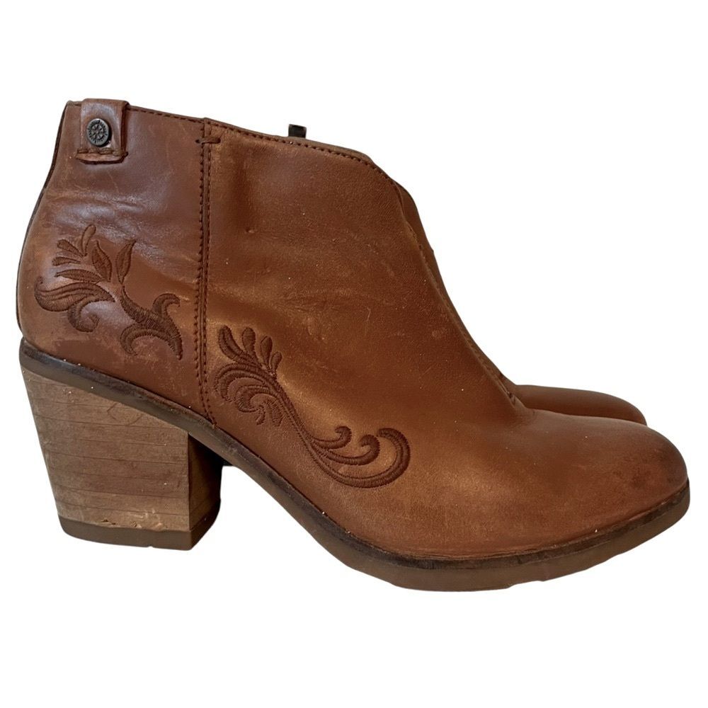 Bussola Womens Reikiavik Roxane V-Neck Booties Brown Leather Size 38 EU — 7 US